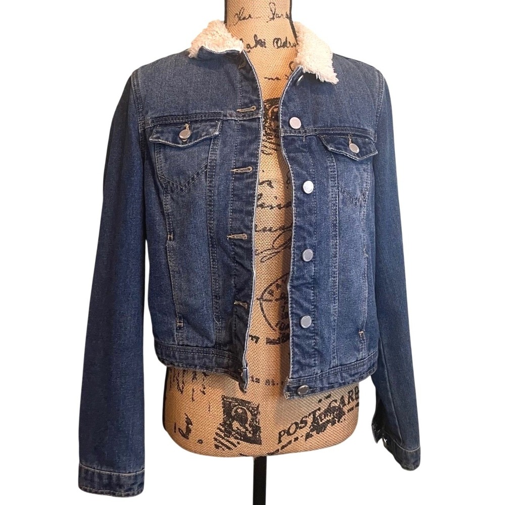 Almost Famous Womens Winter Summer Outwear Sherpa Denim Jacket Blue‎ Medium